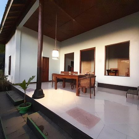 Sasak Lebung Home Senggigi Luaran gambar