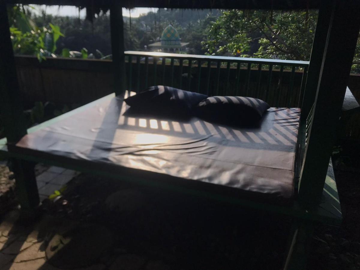 Sasak Lebung Home Senggigi Luaran gambar