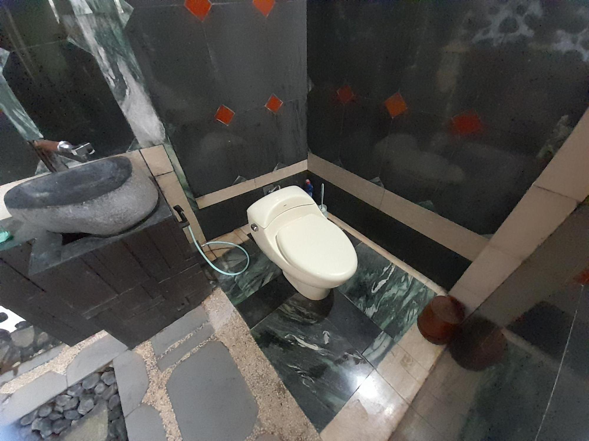 Sasak Lebung Home Senggigi Bilik gambar