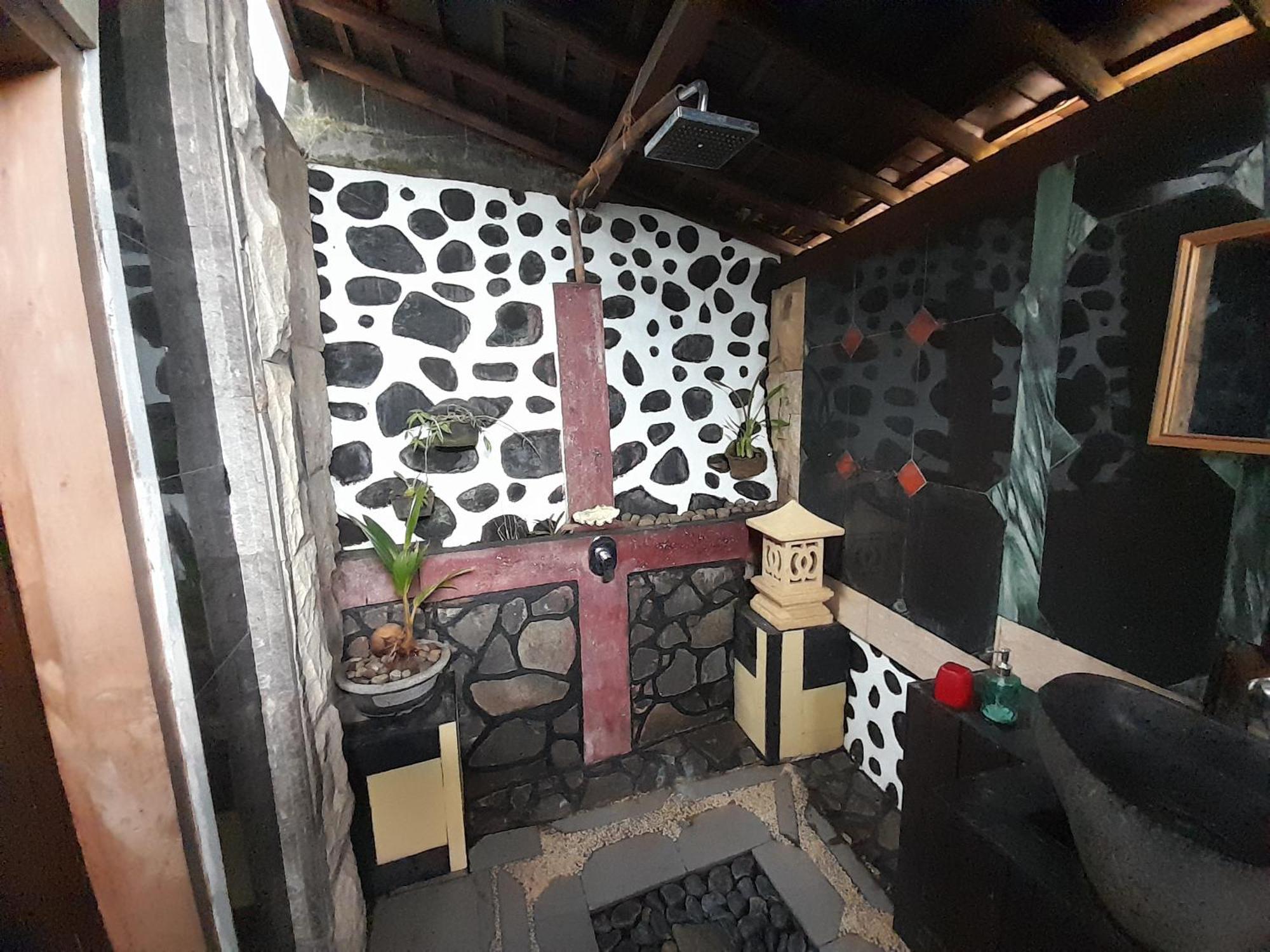 Sasak Lebung Home Senggigi Bilik gambar